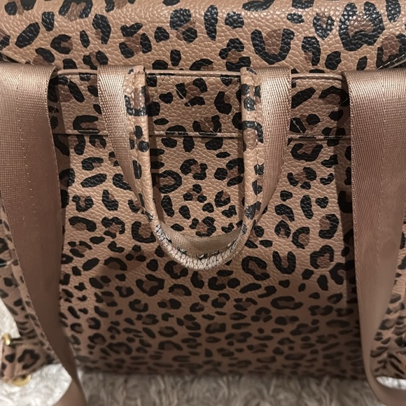 Freshly Picked Cheetah Diaper Backpack ll Size Medium - Picture 4 of 16